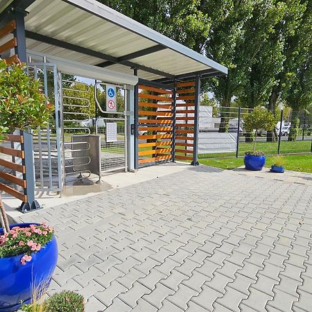 Harmonia Riva Apartman B11 Dunajská Streda المظهر الخارجي الصورة