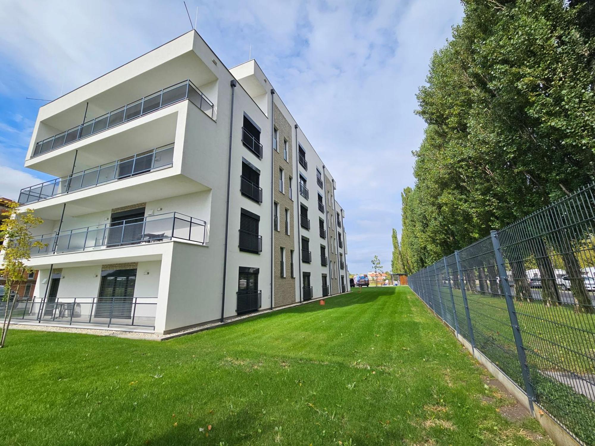 Harmonia Riva Apartman B11 Dunajská Streda المظهر الخارجي الصورة