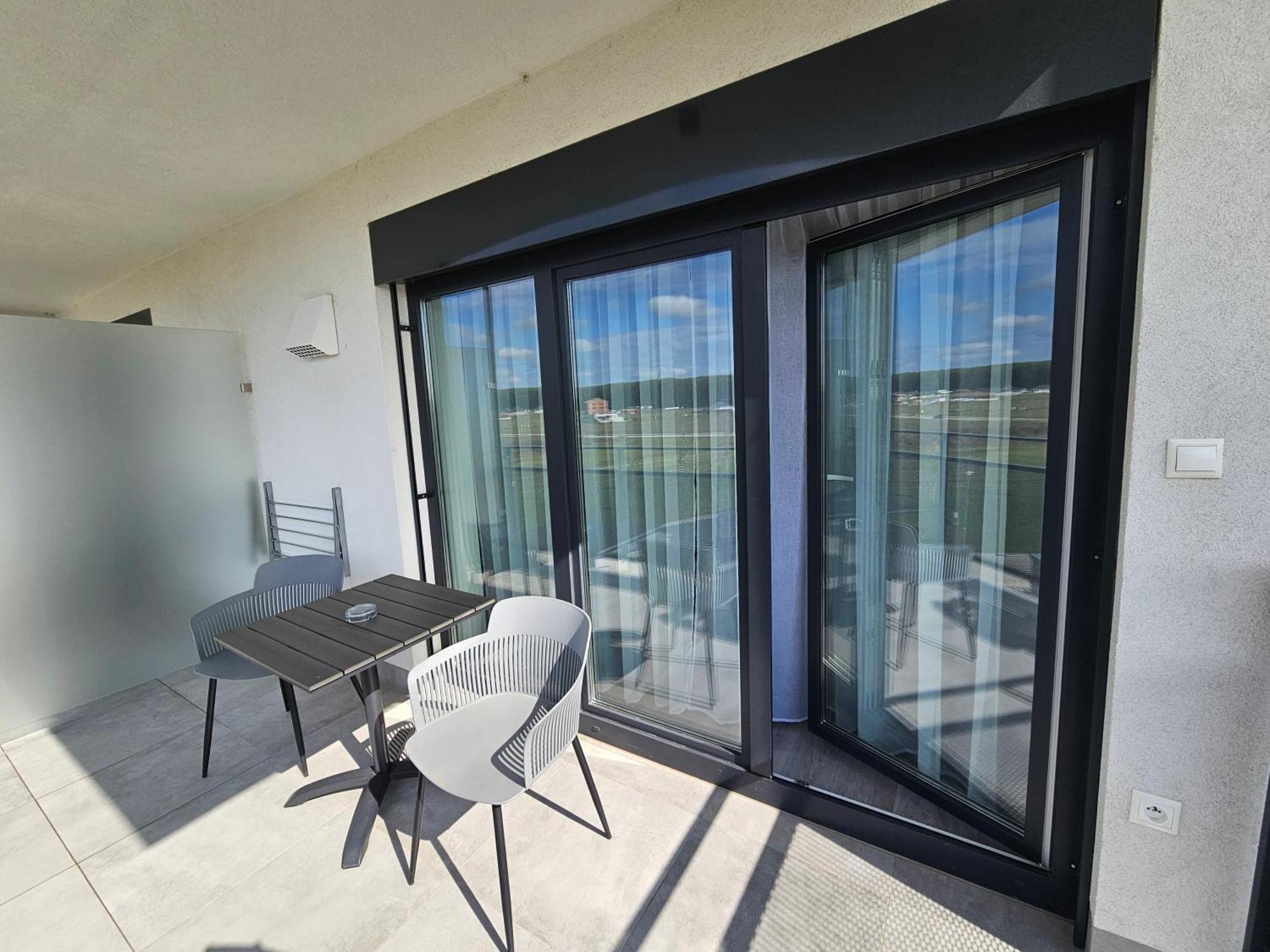Harmonia Riva Apartman B11 Dunajská Streda المظهر الخارجي الصورة
