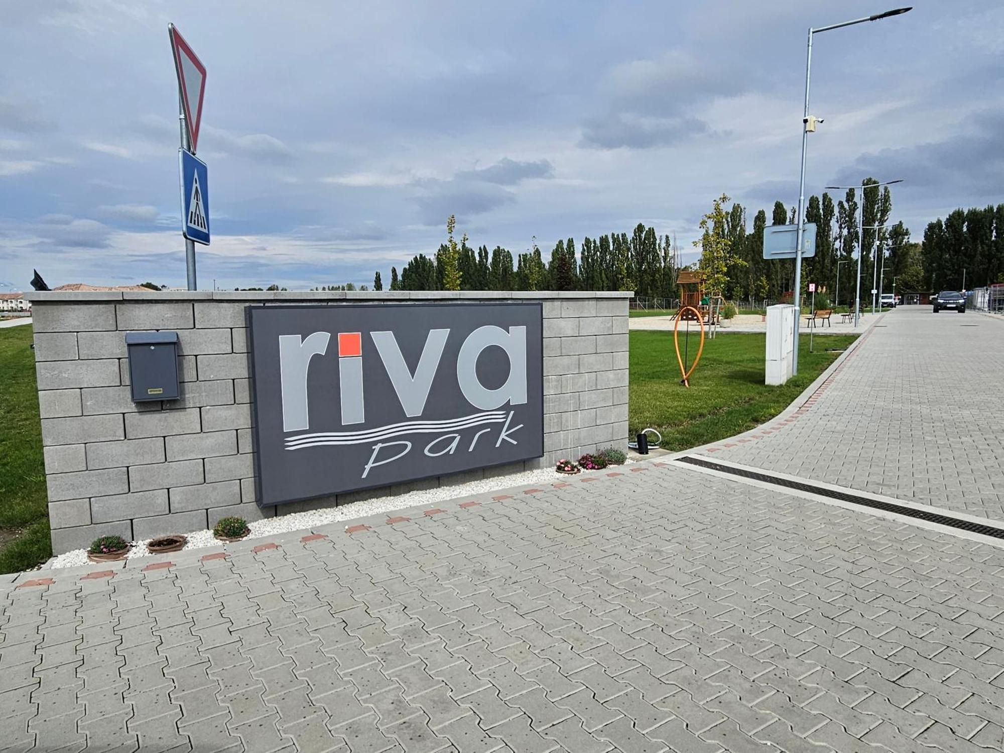 Harmonia Riva Apartman B11 Dunajská Streda المظهر الخارجي الصورة